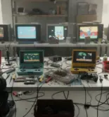 Scène atelier consoles retrogaming réparation